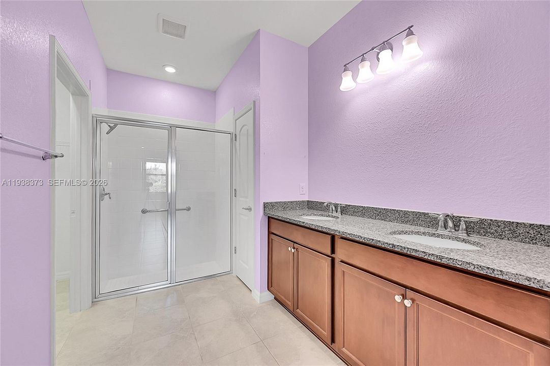 For Sale: $538,000 (2 beds, 2 baths, 1554 Square Feet)