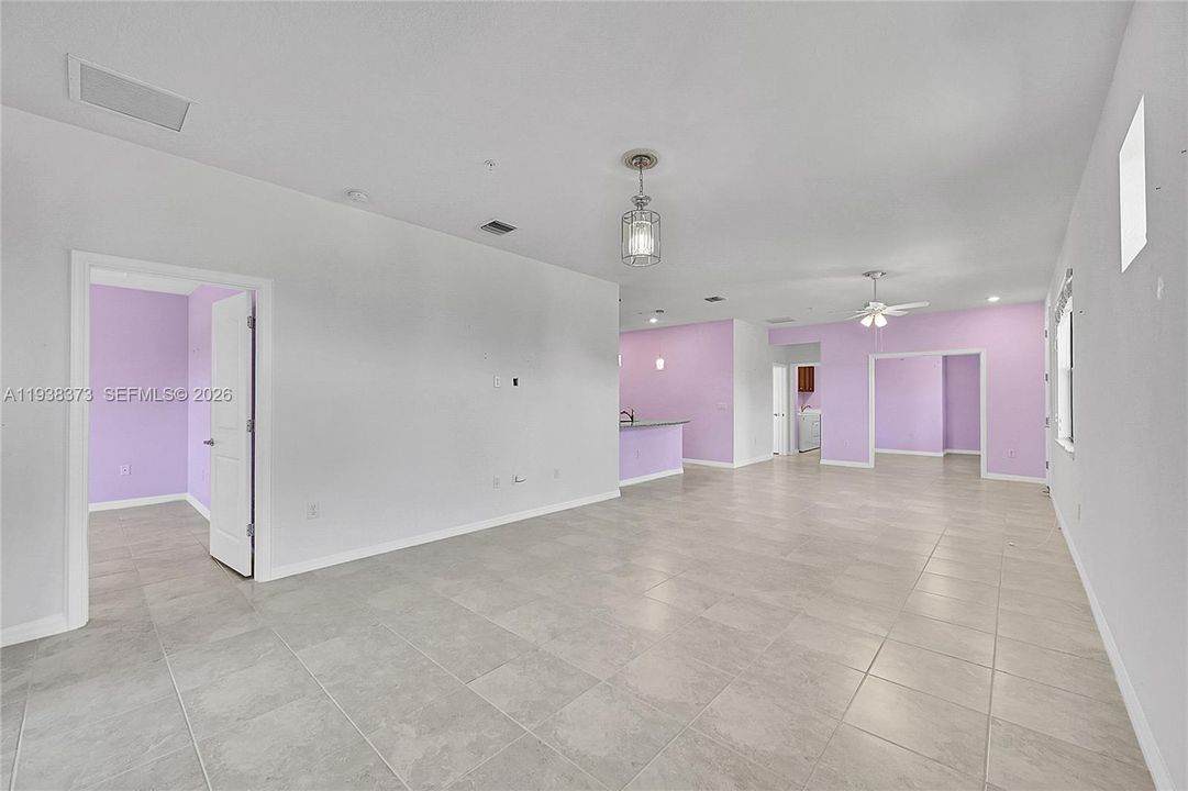 For Sale: $538,000 (2 beds, 2 baths, 1554 Square Feet)