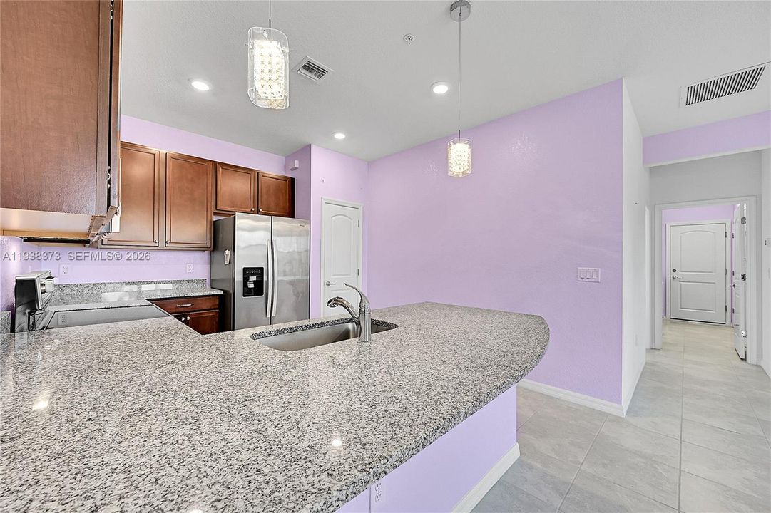 For Sale: $538,000 (2 beds, 2 baths, 1554 Square Feet)