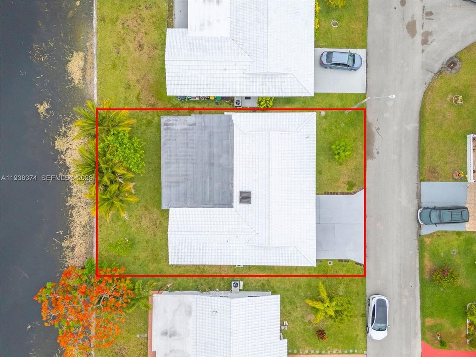 En Venta: $425,900 (4 camas, 2 baños, 1982 Pies cuadrados)