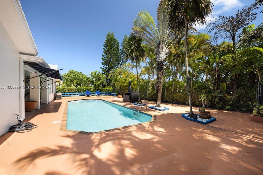 待售: $1,375,000 (4 贝兹, 3 浴室, 2660 平方英尺)