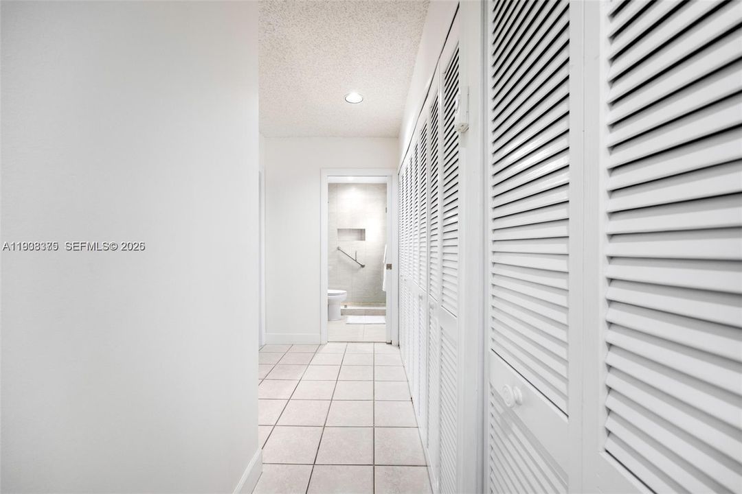 待售: $1,375,000 (4 贝兹, 3 浴室, 2660 平方英尺)