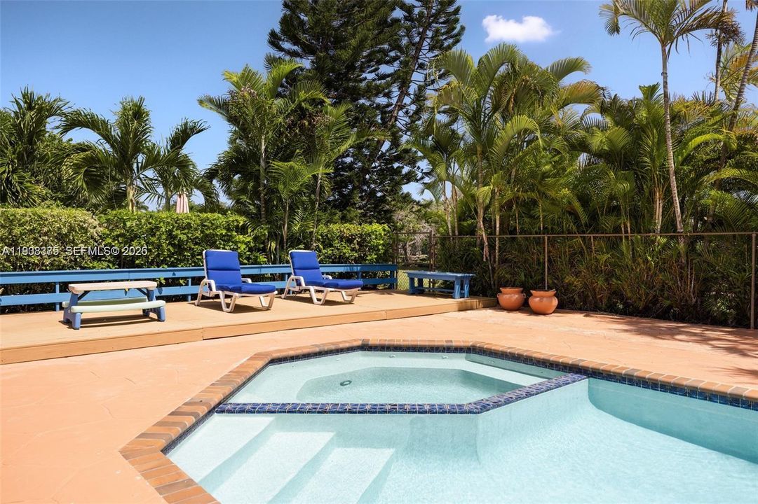 待售: $1,375,000 (4 贝兹, 3 浴室, 2660 平方英尺)