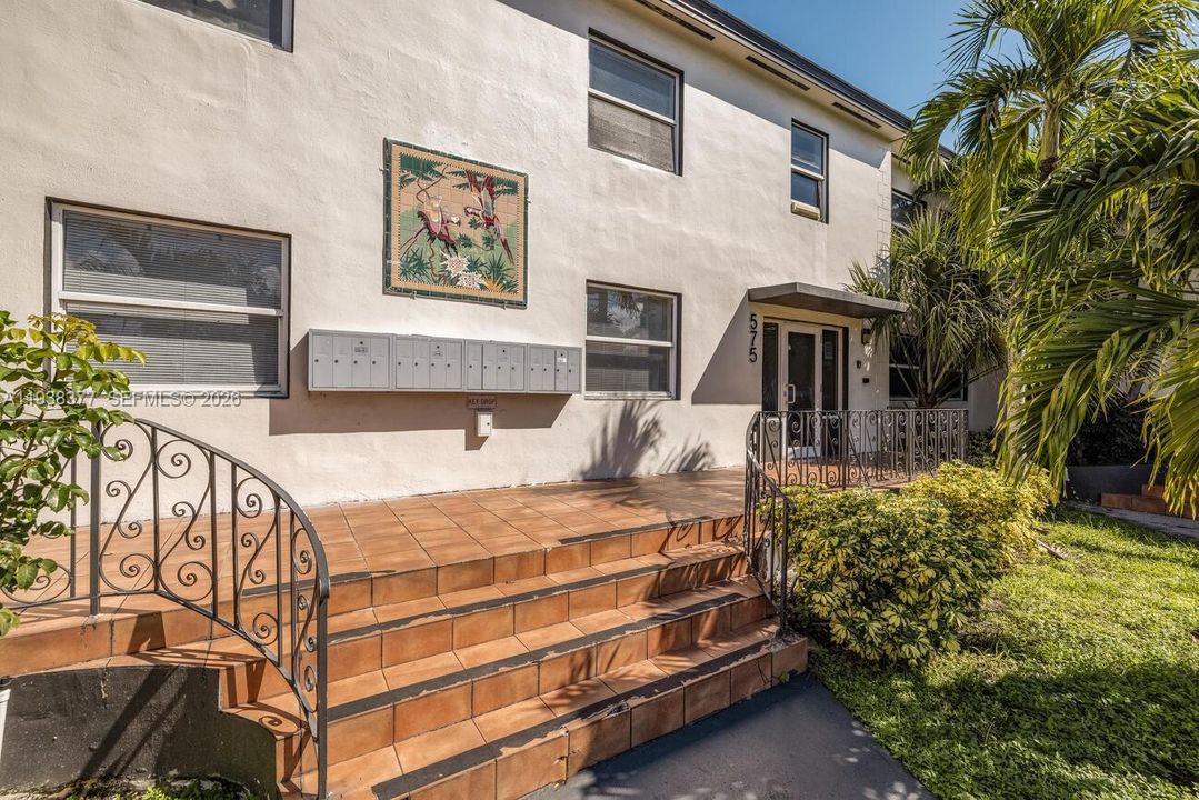 В аренду: $1,800 (1 спален, 1 ванн, 0 Квадратных фут)