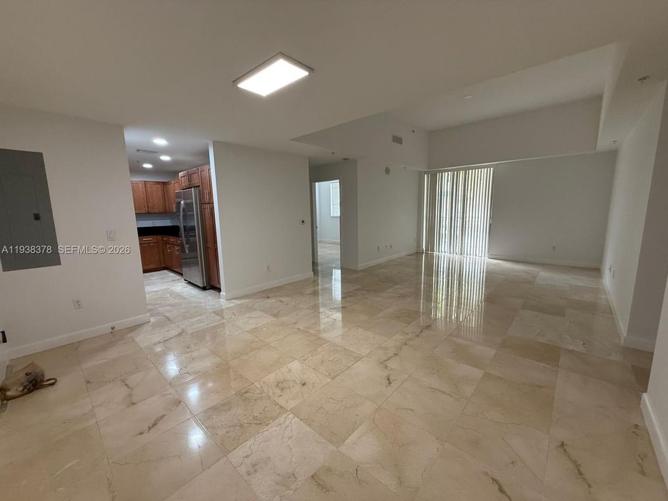 En Venta: $415,000 (2 camas, 2 baños, 1114 Pies cuadrados)