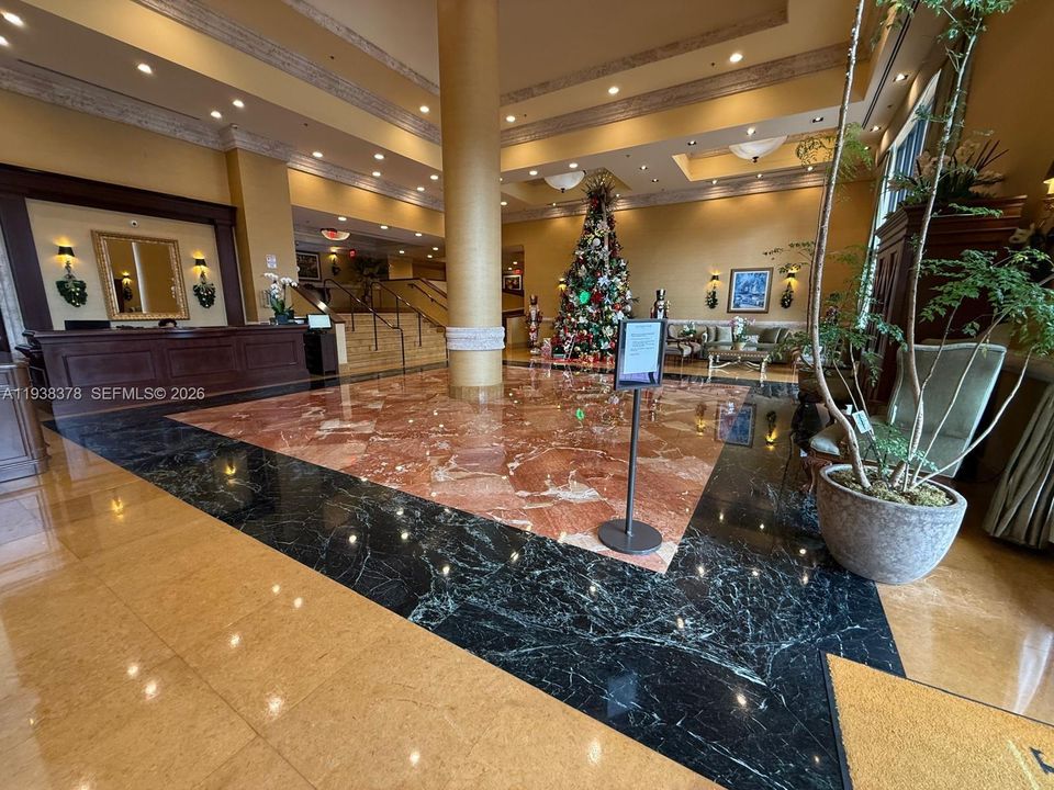 En Venta: $415,000 (2 camas, 2 baños, 1114 Pies cuadrados)