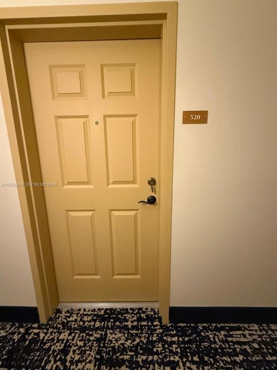 En Venta: $415,000 (2 camas, 2 baños, 1114 Pies cuadrados)