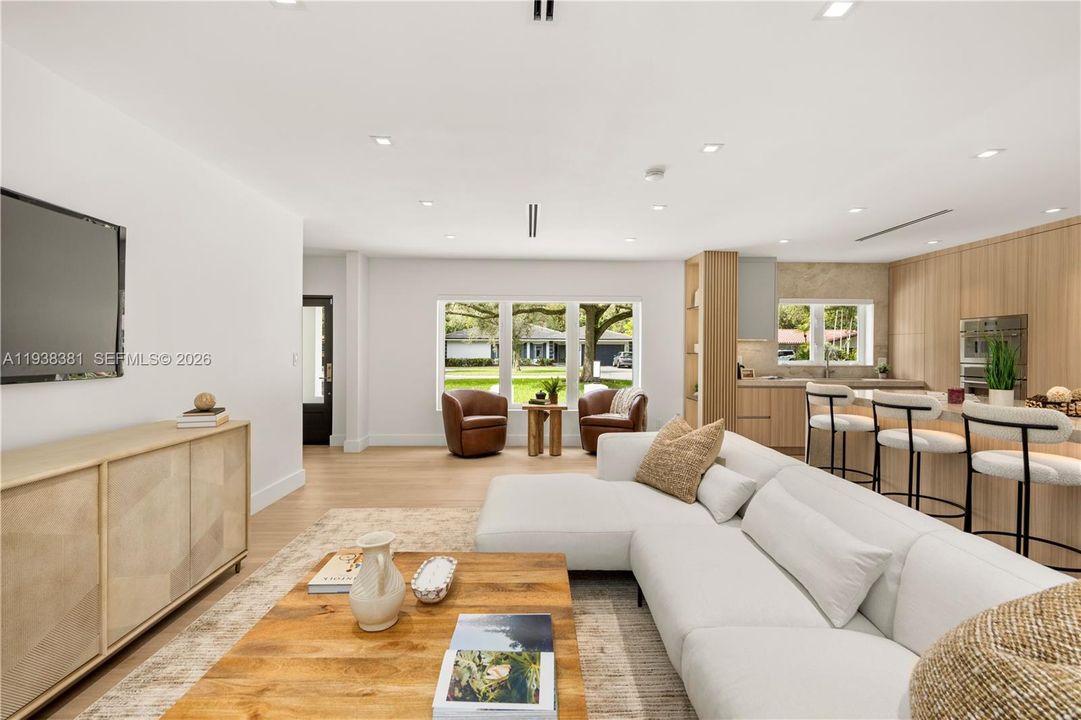 For Sale: $2,950,000 (3 beds, 2 baths, 2419 Square Feet)