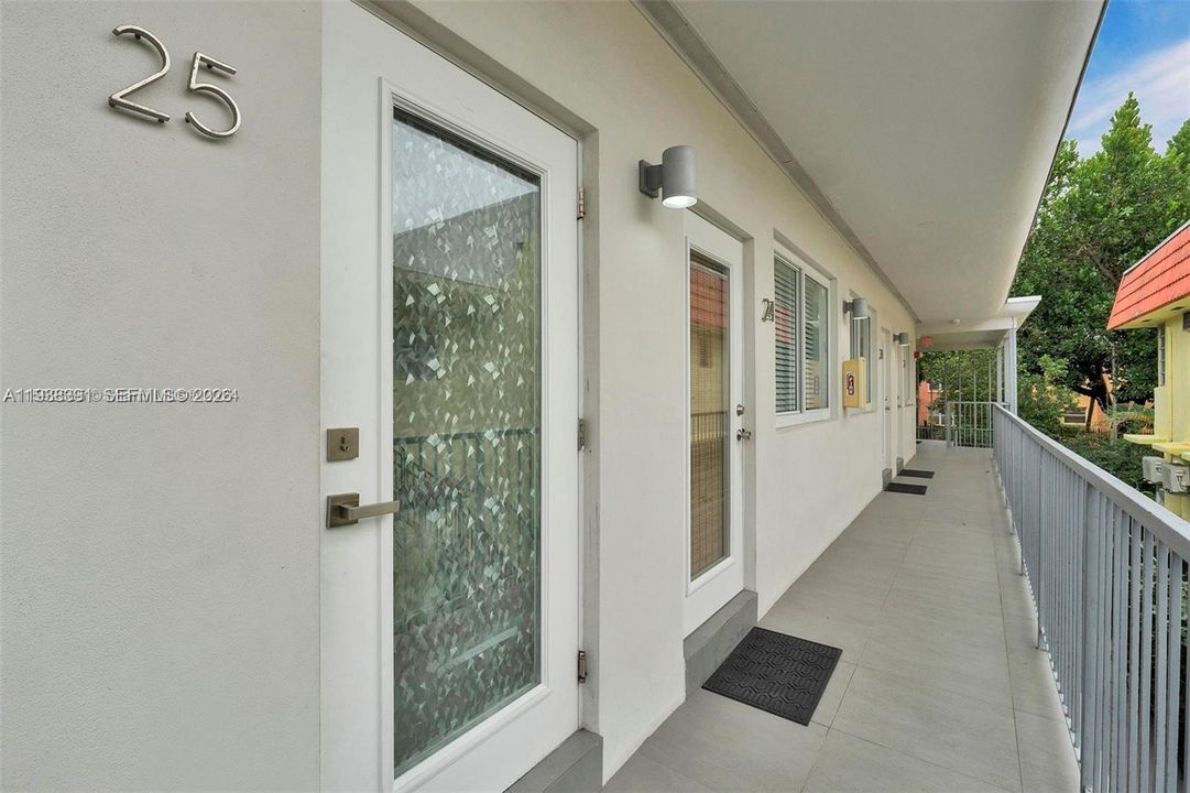 For Rent: $2,000 (1 beds, 1 baths, 429 Square Feet)