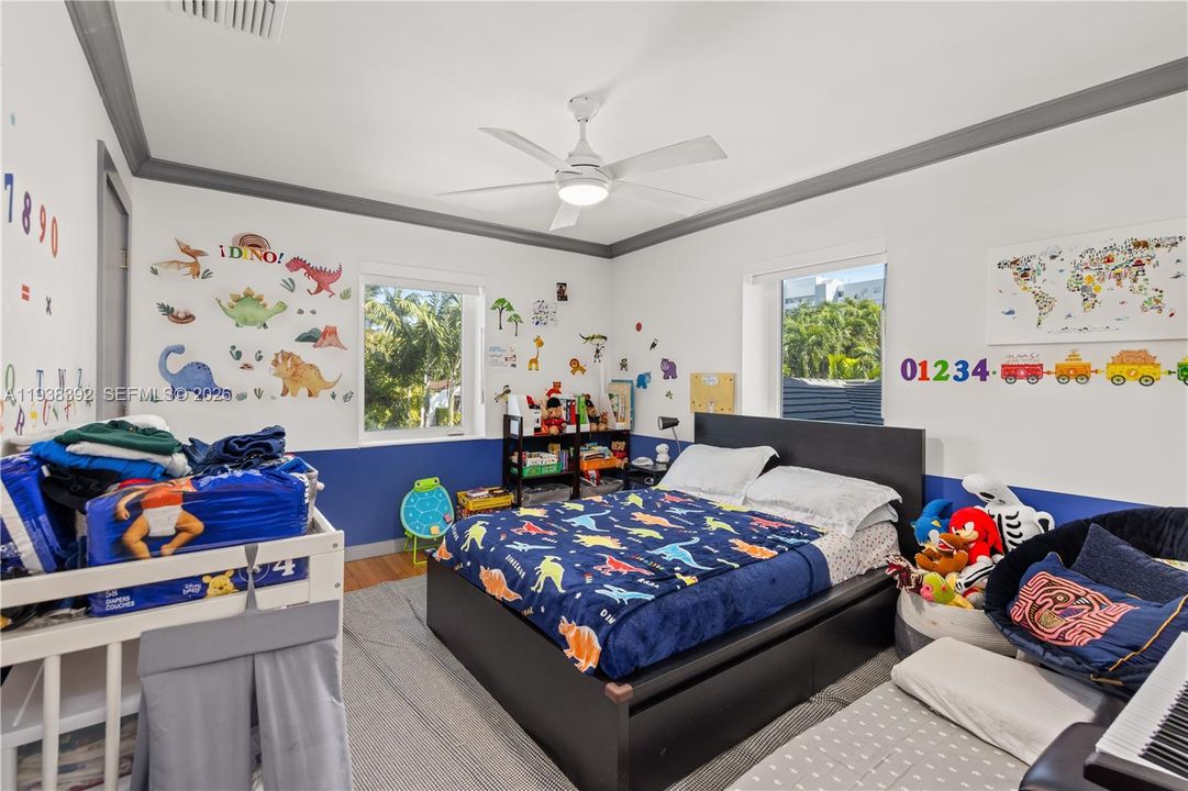 На продажу: $2,100,000 (4 спален, 3 ванн, 3049 Квадратных фут)