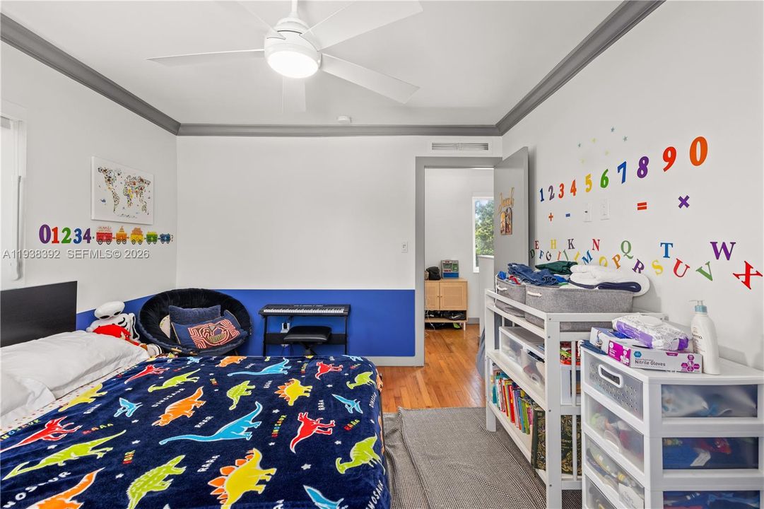 На продажу: $2,100,000 (4 спален, 3 ванн, 3049 Квадратных фут)