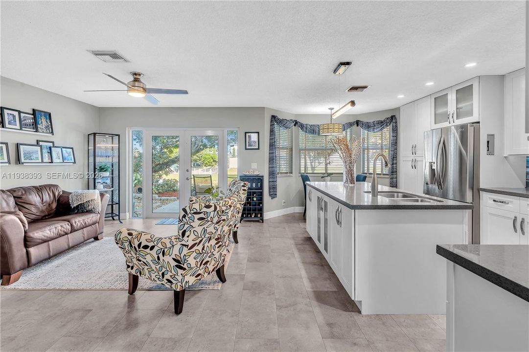 На продажу: $659,000 (4 спален, 3 ванн, 2110 Квадратных фут)