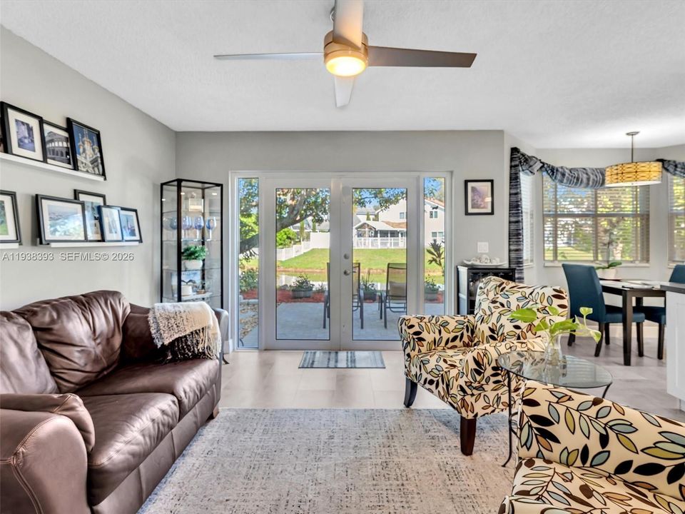 На продажу: $659,000 (4 спален, 3 ванн, 2110 Квадратных фут)