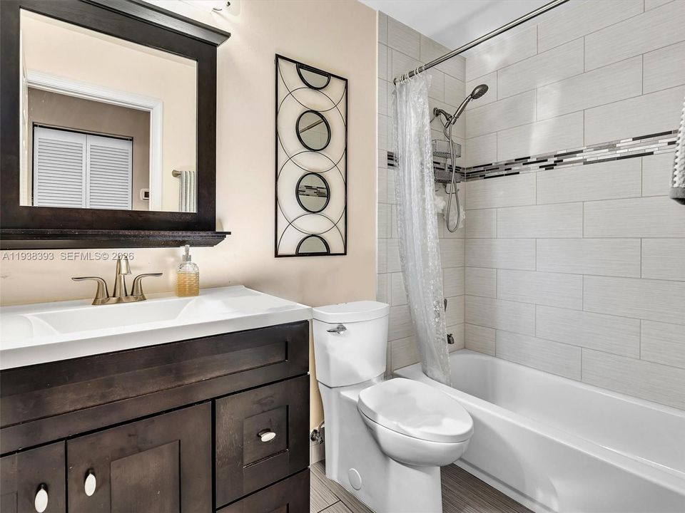 На продажу: $659,000 (4 спален, 3 ванн, 2110 Квадратных фут)