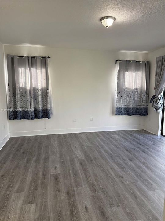 En Renta: $3,800 (5 camas, 3 baños, 2436 Pies cuadrados)