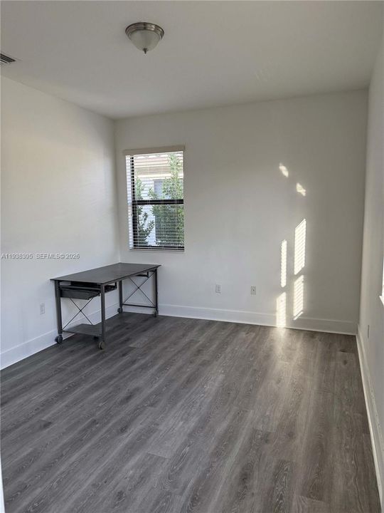 En Renta: $3,800 (5 camas, 3 baños, 2436 Pies cuadrados)