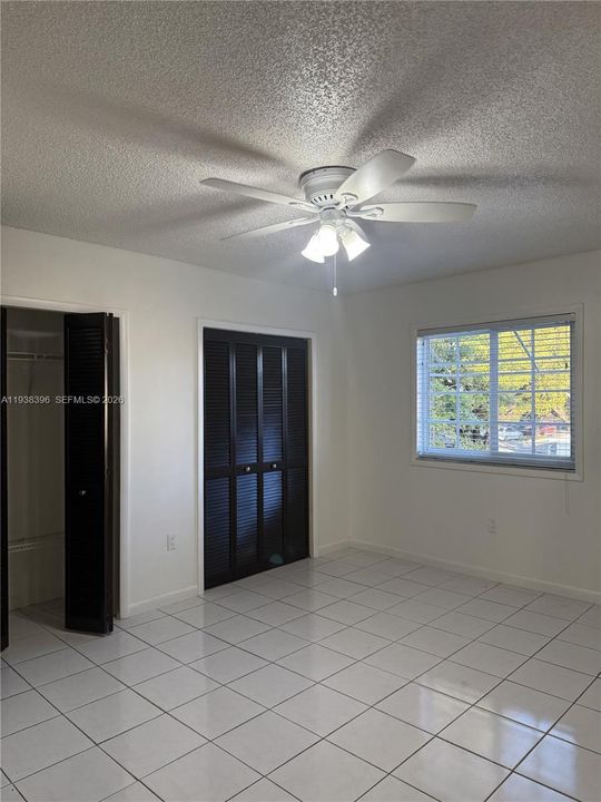 For Rent: $2,200 (2 beds, 2 baths, 870 Square Feet)