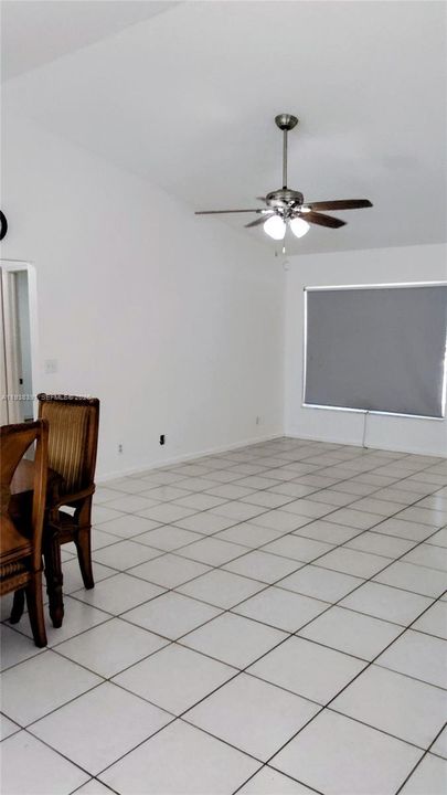 For Sale: $616,000 (3 beds, 2 baths, 1247 Square Feet)