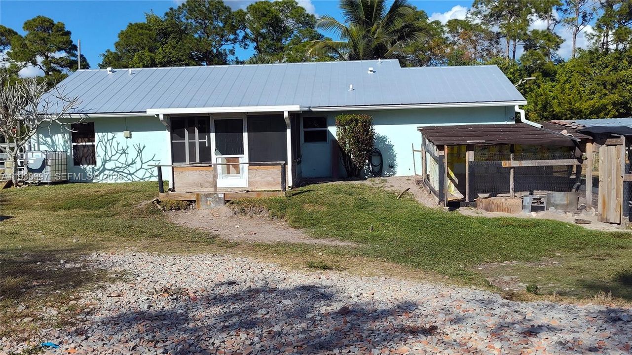 For Sale: $616,000 (3 beds, 2 baths, 1247 Square Feet)