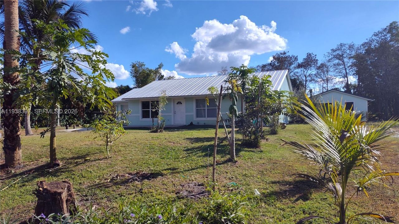 For Sale: $616,000 (3 beds, 2 baths, 1247 Square Feet)