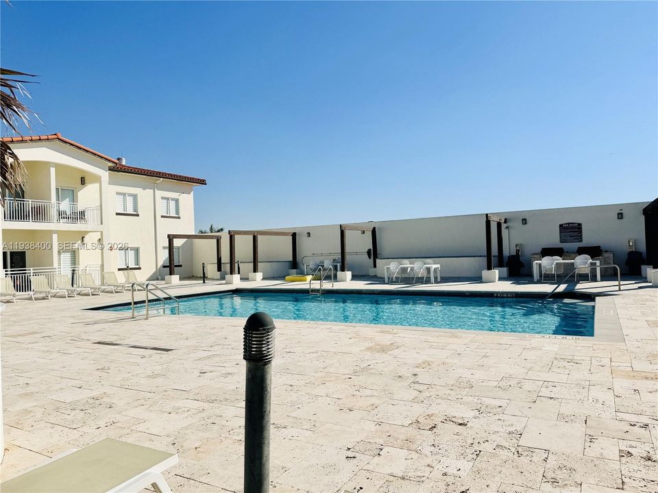 En Venta: $420,000 (2 camas, 2 baños, 1206 Pies cuadrados)