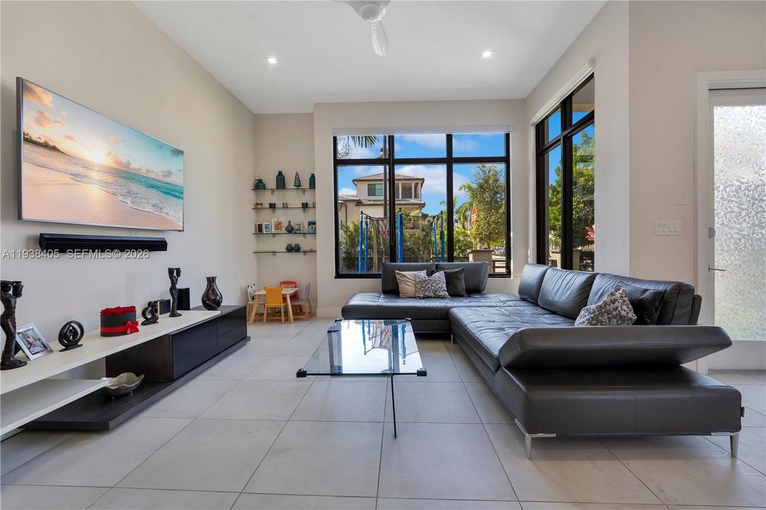 待售: $1,175,000 (3 贝兹, 3 浴室, 2182 平方英尺)