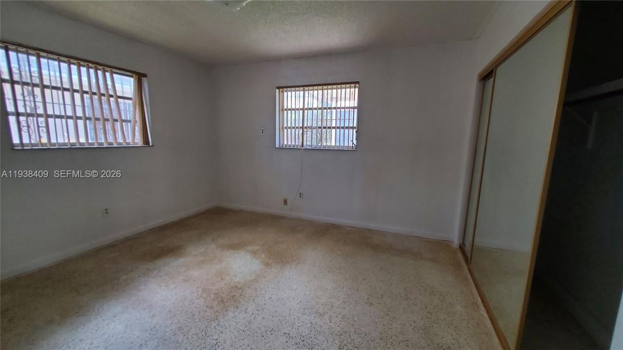 For Sale: $579,000 (3 beds, 1 baths, 1285 Square Feet)