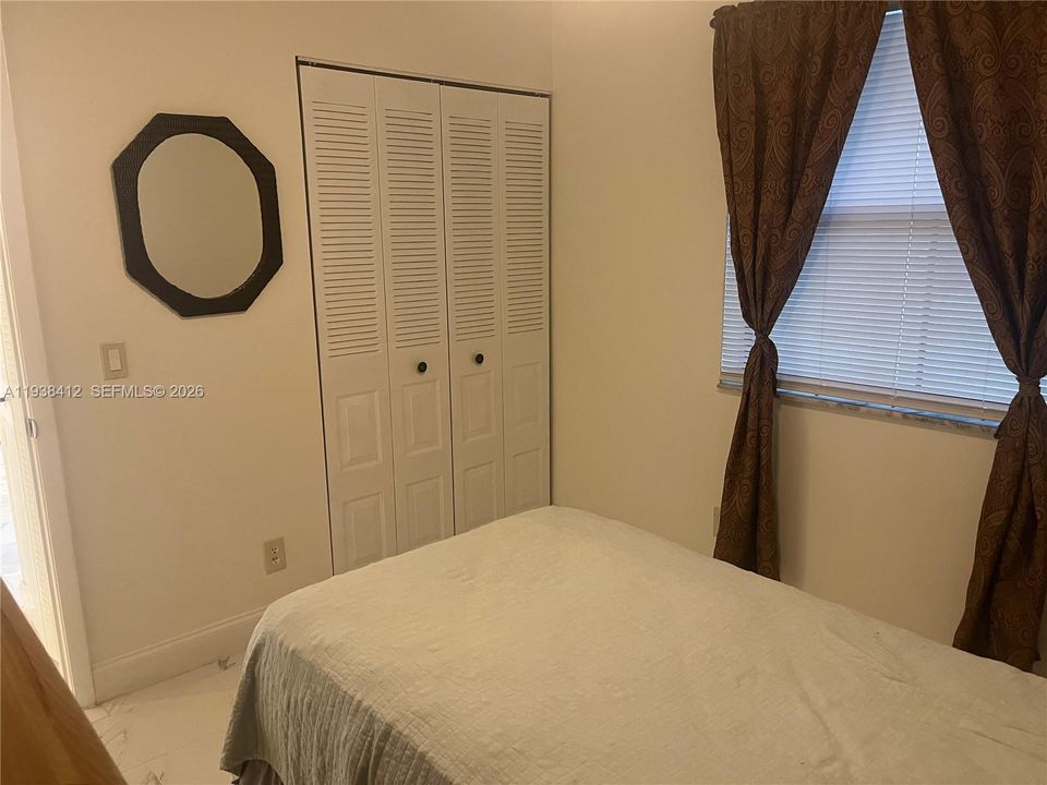 На продажу: $149,900 (2 спален, 2 ванн, 810 Квадратных фут)