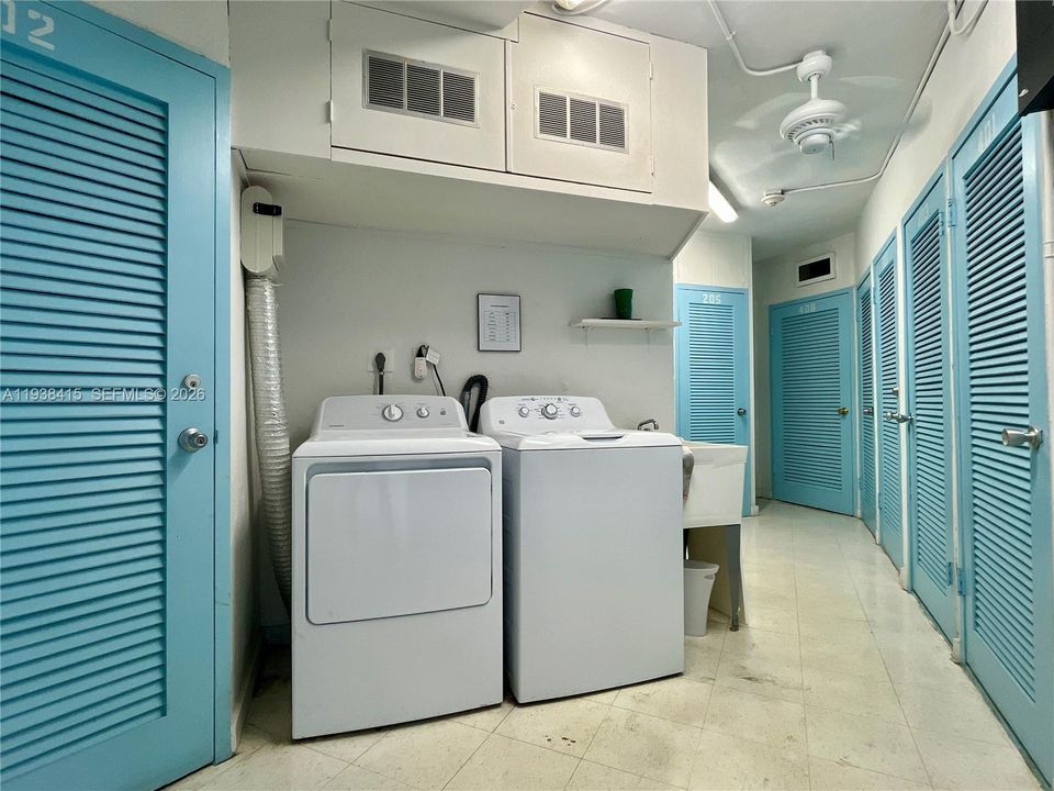 For Sale: $485,000 (2 beds, 2 baths, 1118 Square Feet)