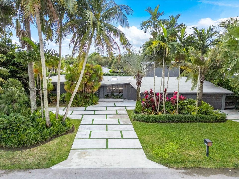 待售: $1,950,000 (5 贝兹, 4 浴室, 3269 平方英尺)