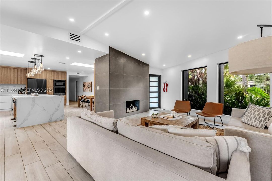 待售: $1,950,000 (5 贝兹, 4 浴室, 3269 平方英尺)