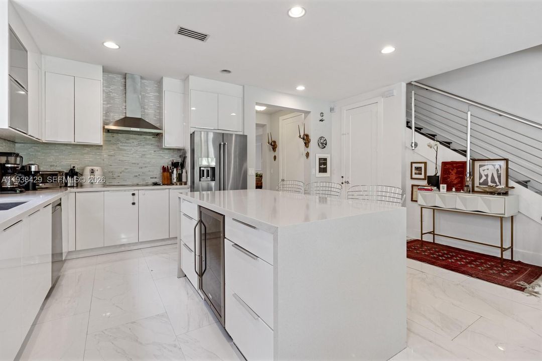 En Renta: $10,500 (3 camas, 3 baños, 2635 Pies cuadrados)