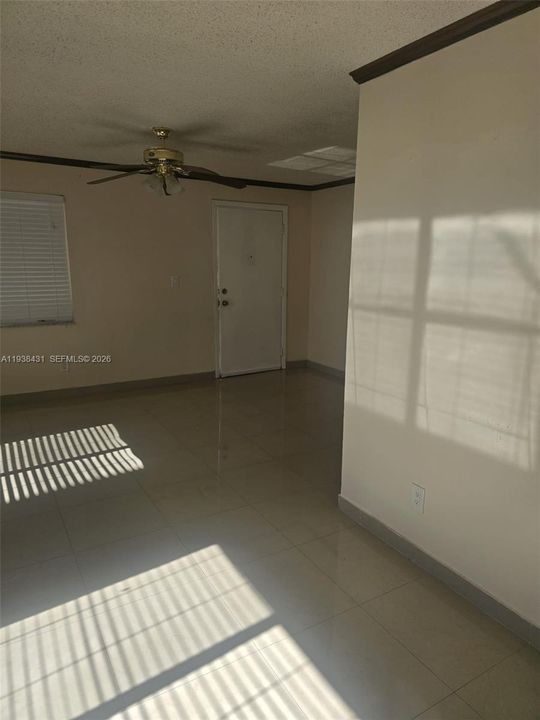 En Renta: $2,000 (2 camas, 1 baños, 4991 Pies cuadrados)