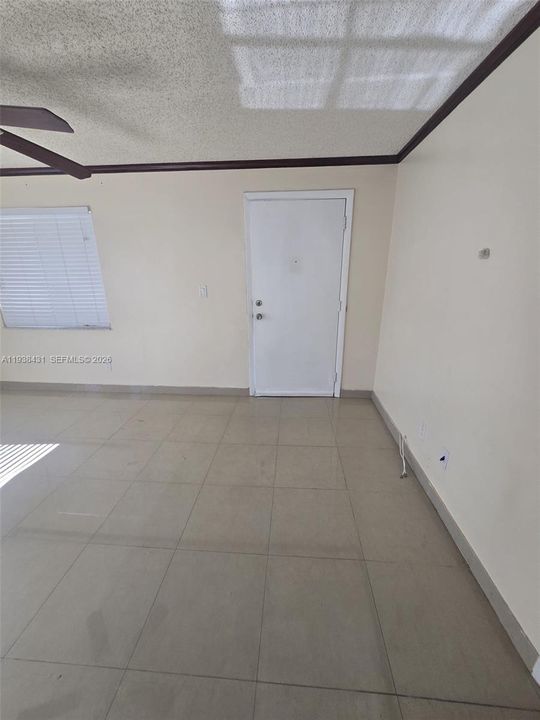 En Renta: $2,000 (2 camas, 1 baños, 4991 Pies cuadrados)