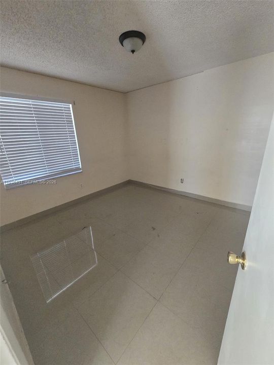 En Renta: $2,000 (2 camas, 1 baños, 4991 Pies cuadrados)