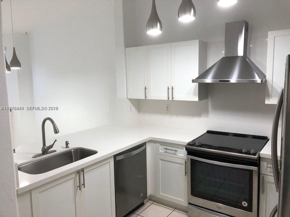 В аренду: $1,750 (3 спален, 2 ванн, 1182 Квадратных фут)