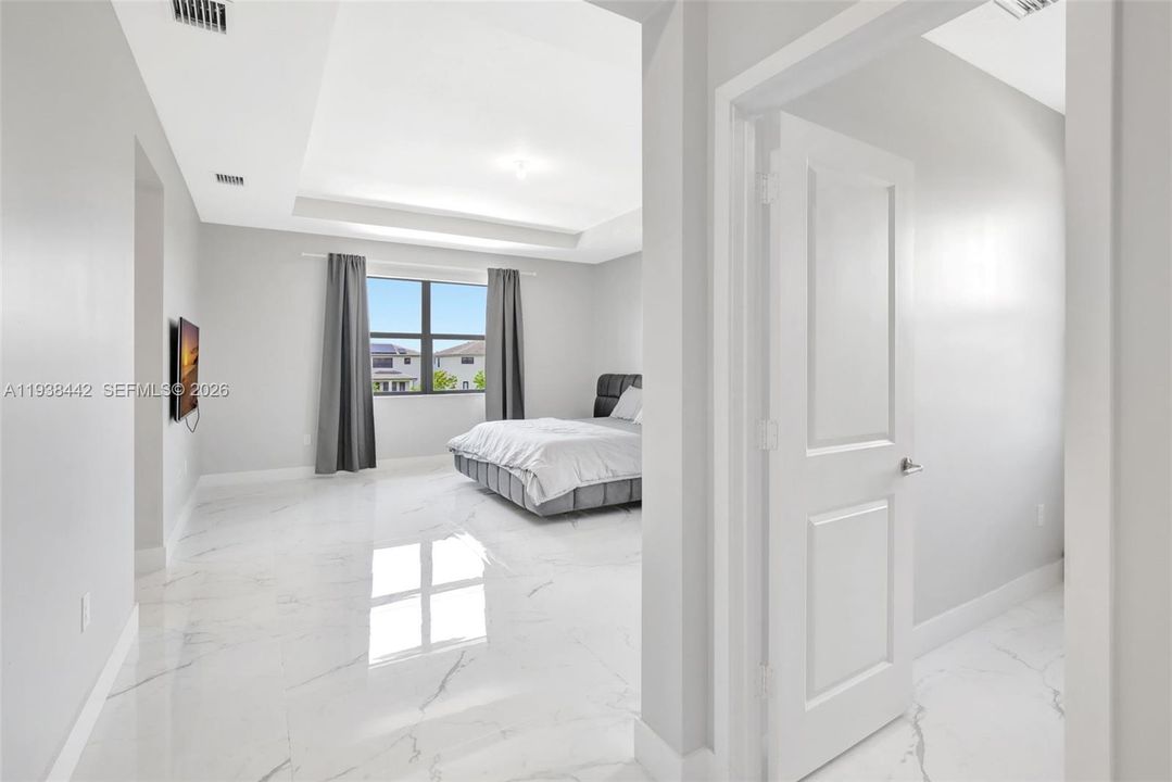 En Venta: $1,489,000 (4 camas, 3 baños, 3633 Pies cuadrados)