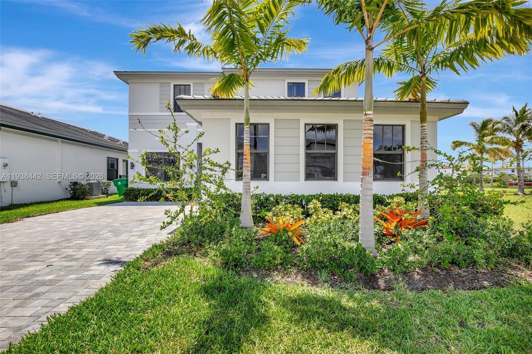 En Venta: $1,489,000 (4 camas, 3 baños, 3633 Pies cuadrados)