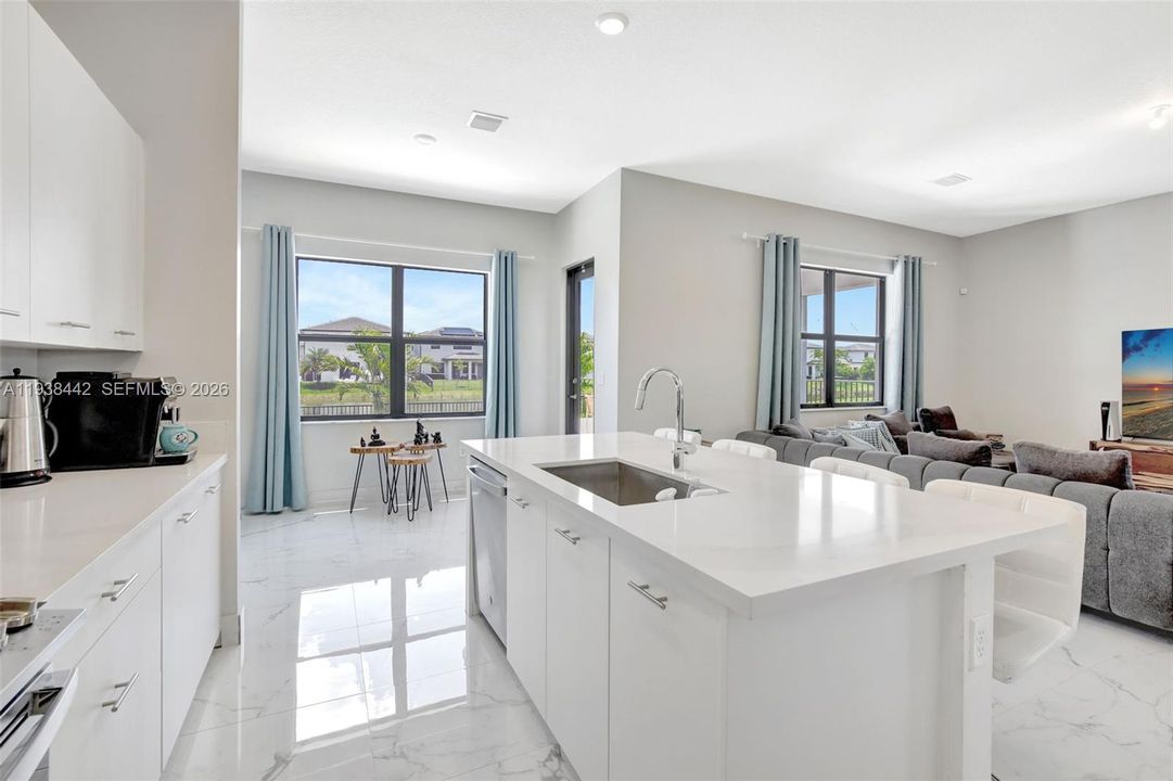 En Venta: $1,489,000 (4 camas, 3 baños, 3633 Pies cuadrados)