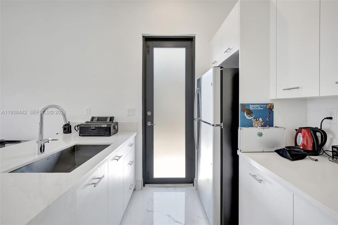 En Venta: $1,489,000 (4 camas, 3 baños, 3633 Pies cuadrados)