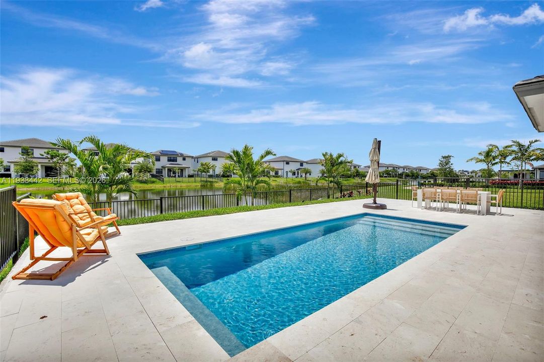 En Venta: $1,489,000 (4 camas, 3 baños, 3633 Pies cuadrados)