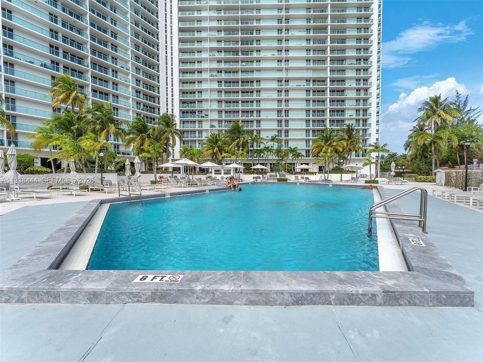 For Rent: $4,000 (2 beds, 2 baths, 1357 Square Feet)