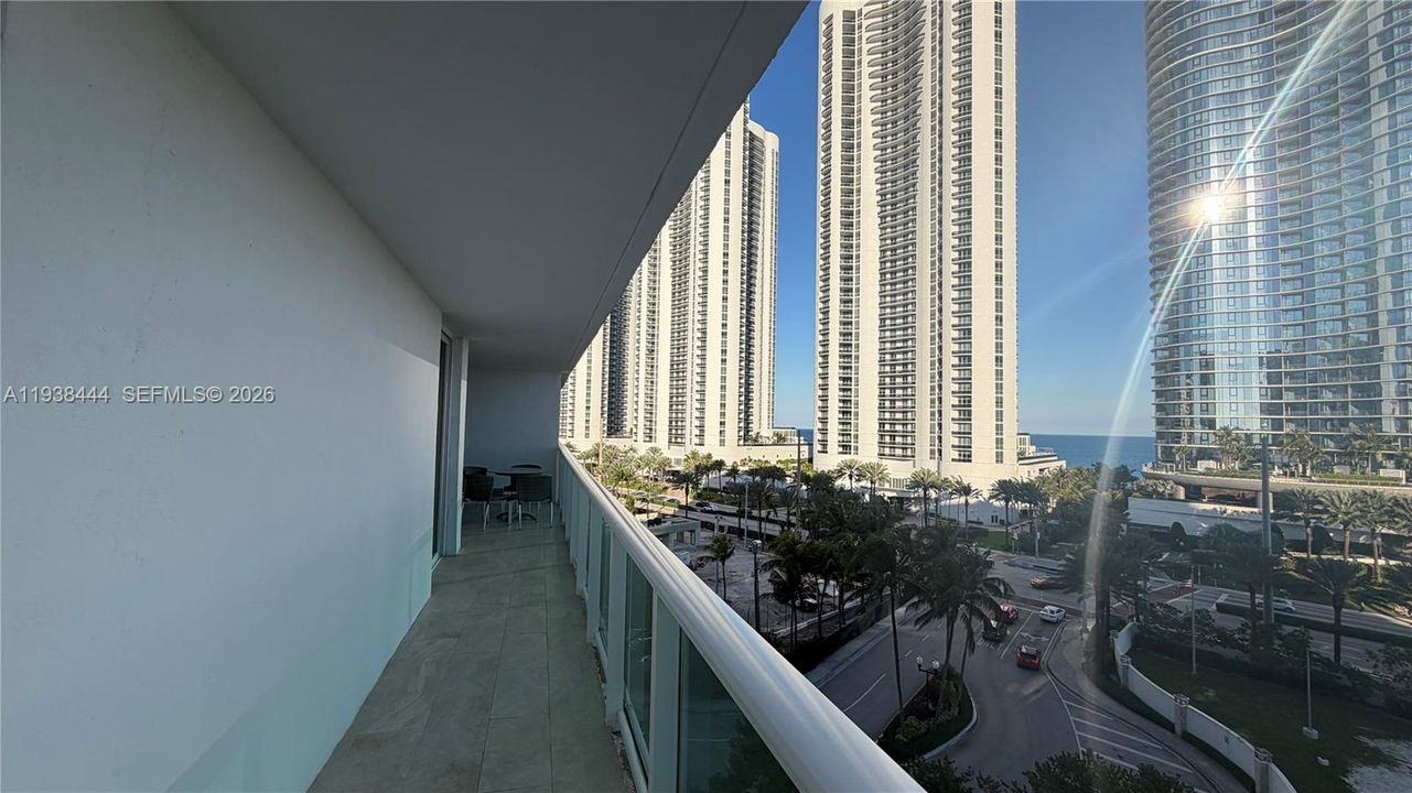 For Rent: $4,000 (2 beds, 2 baths, 1357 Square Feet)