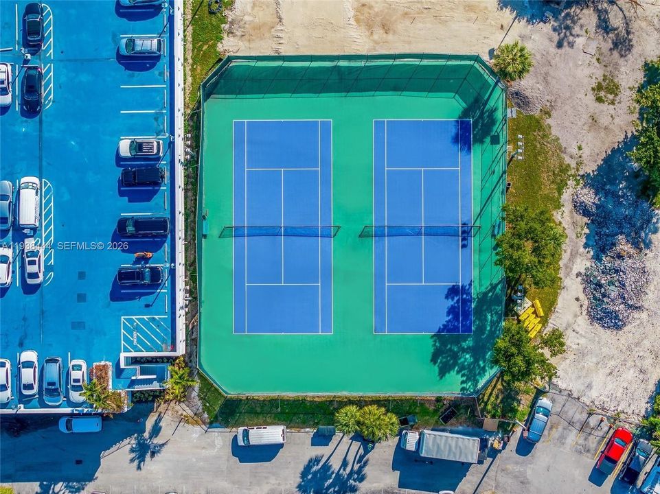 For Rent: $4,000 (2 beds, 2 baths, 1357 Square Feet)