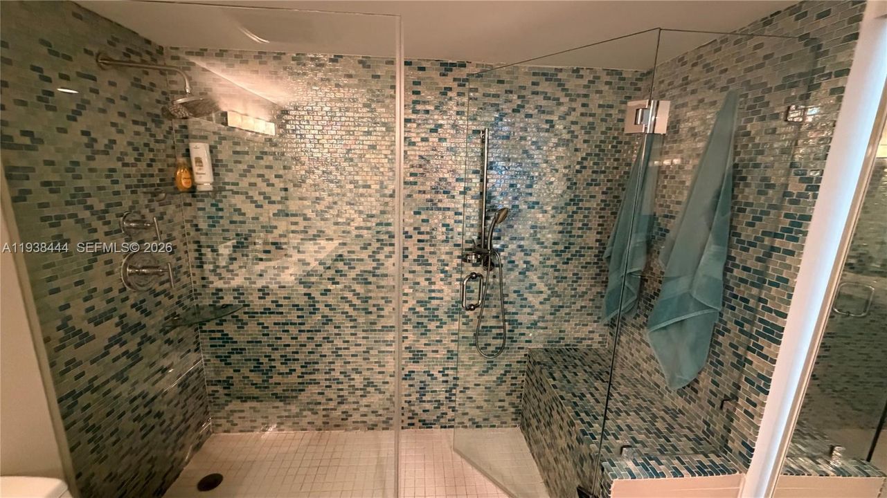 For Rent: $4,000 (2 beds, 2 baths, 1357 Square Feet)