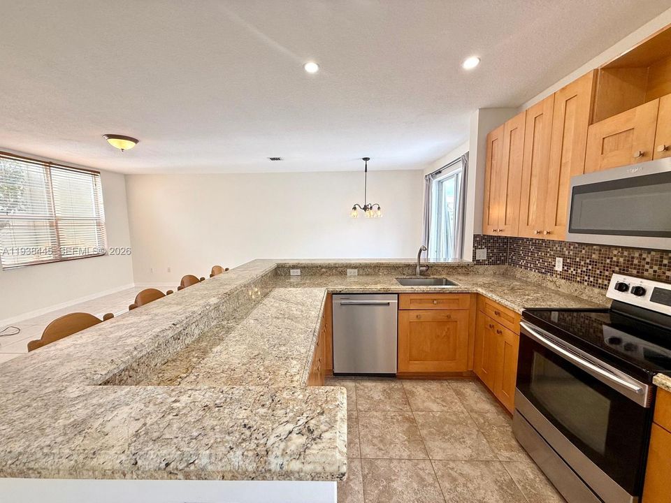 En Renta: $3,450 (3 camas, 2 baños, 1515 Pies cuadrados)