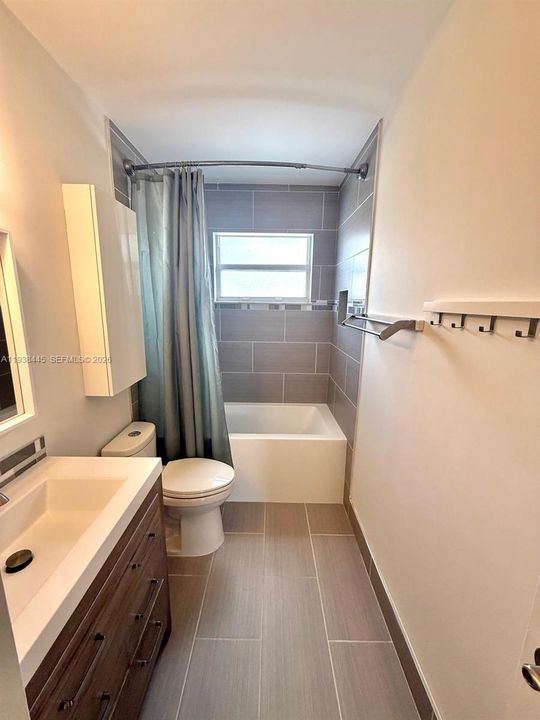 En Renta: $3,450 (3 camas, 2 baños, 1515 Pies cuadrados)