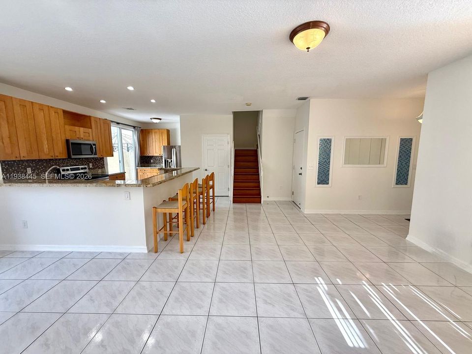 En Renta: $3,450 (3 camas, 2 baños, 1515 Pies cuadrados)