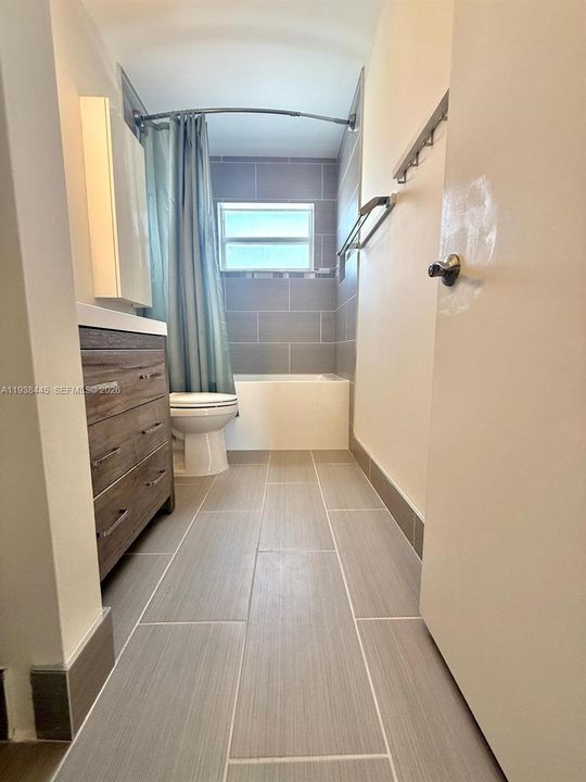 En Renta: $3,450 (3 camas, 2 baños, 1515 Pies cuadrados)