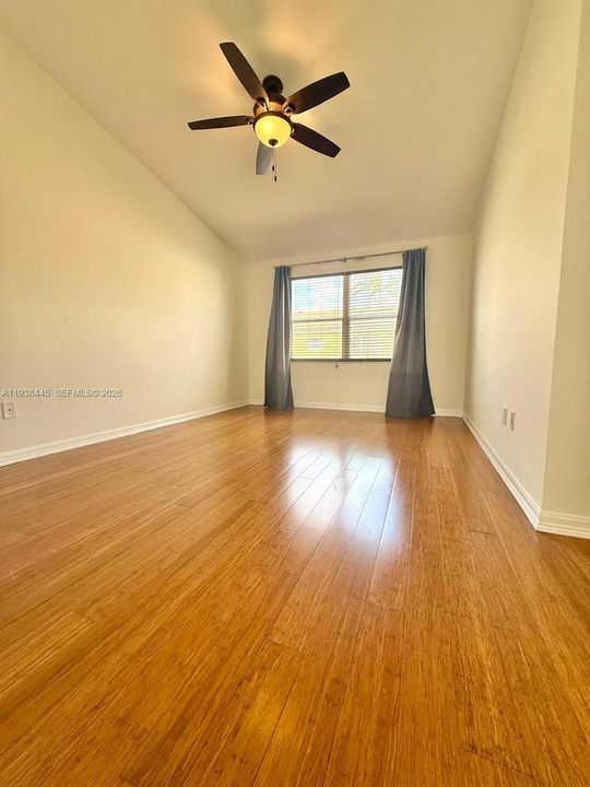 En Renta: $3,450 (3 camas, 2 baños, 1515 Pies cuadrados)